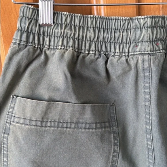 Women’s Casual green Pants - Picture 3 of 6